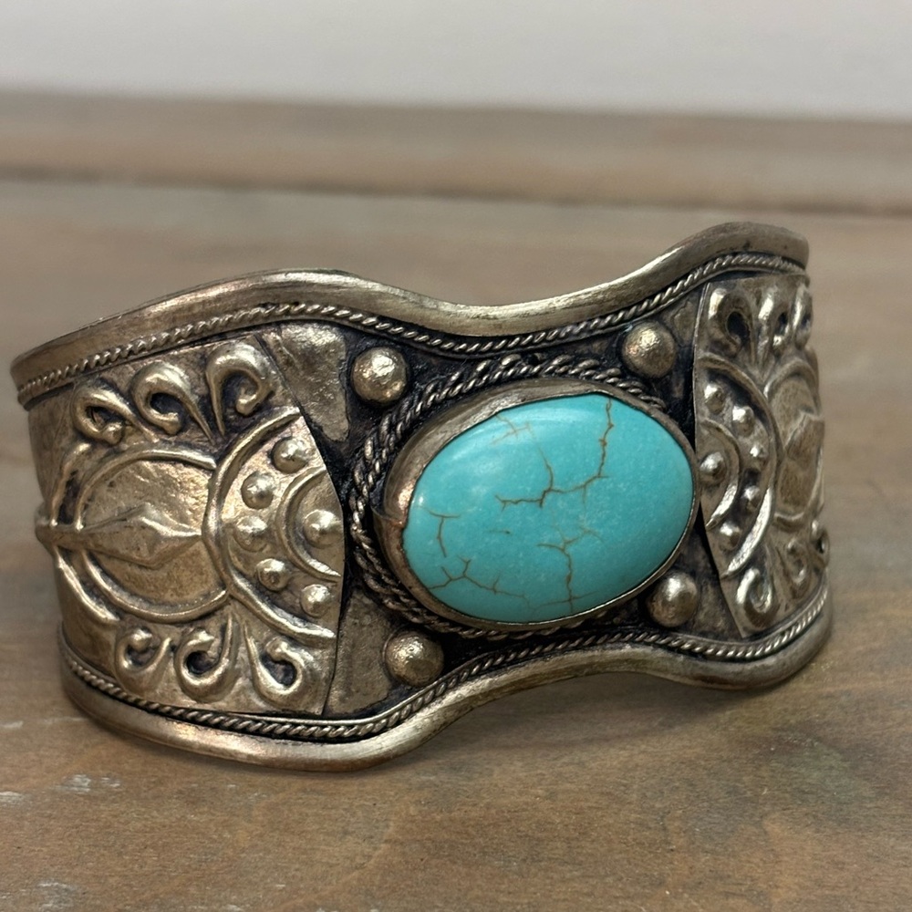Vintage Turquoise and Tibetan Silver Women's Bangle/Cuff Bracelet